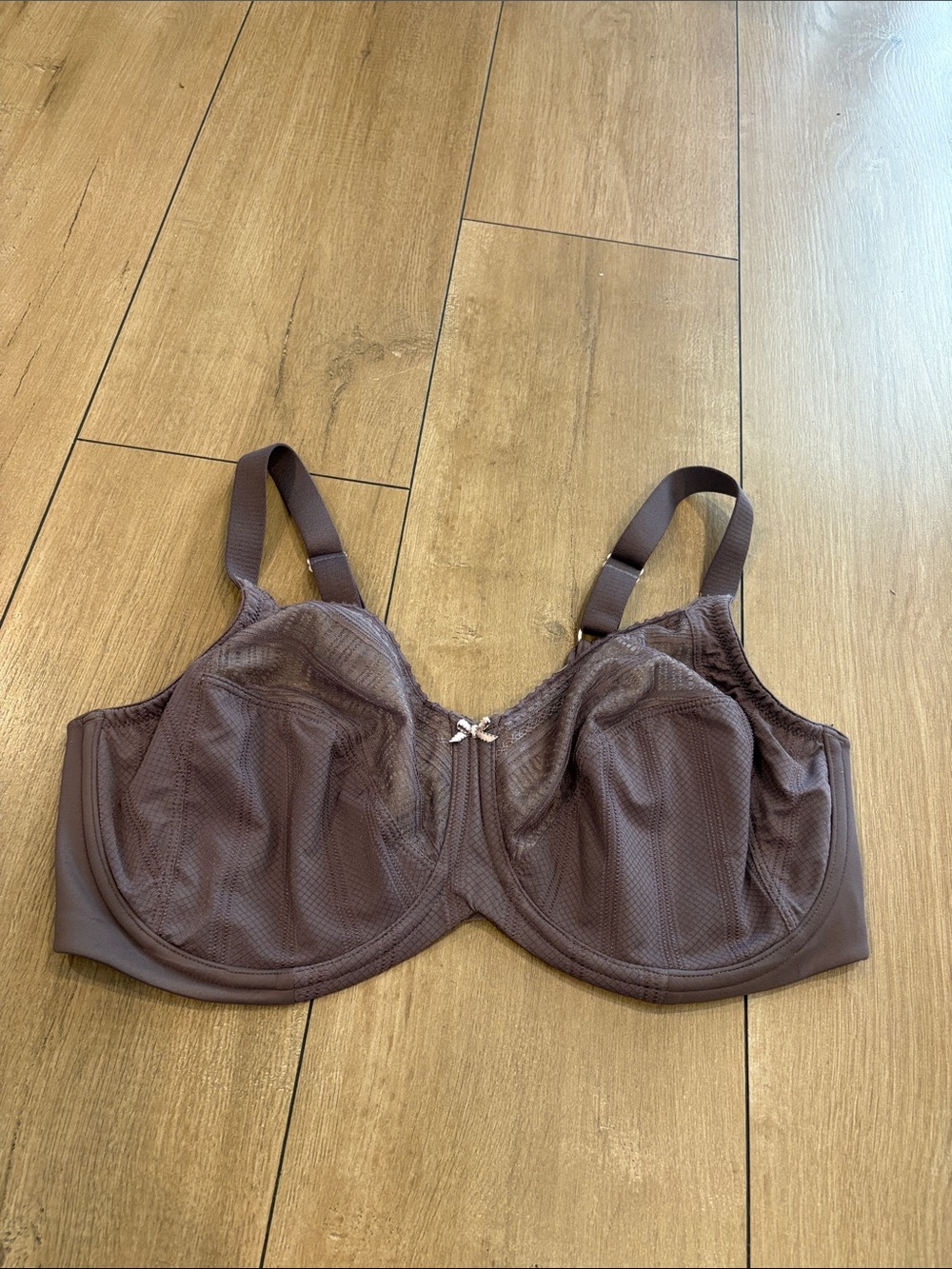 Lilyette Lace bra Size 38DD